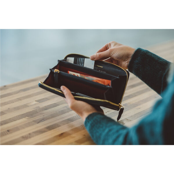 Victoria 2.0 Continental Wallet, Deep Lake