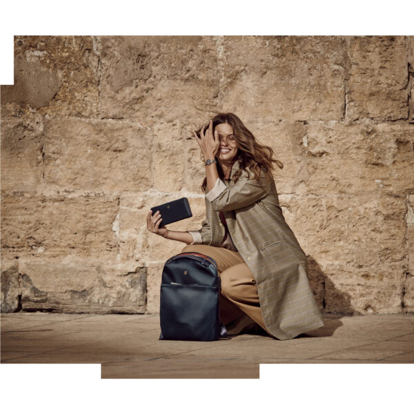 Victoria 2.0 Continental Wallet, Deep Lake