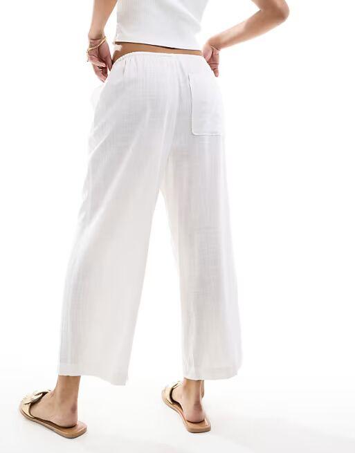 Pull on culotte with linen in white. Size: UK8