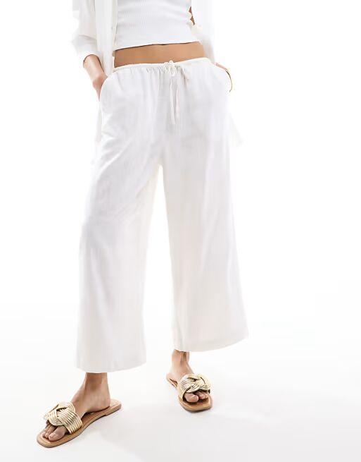 Pull on culotte with linen in white. Size: UK8