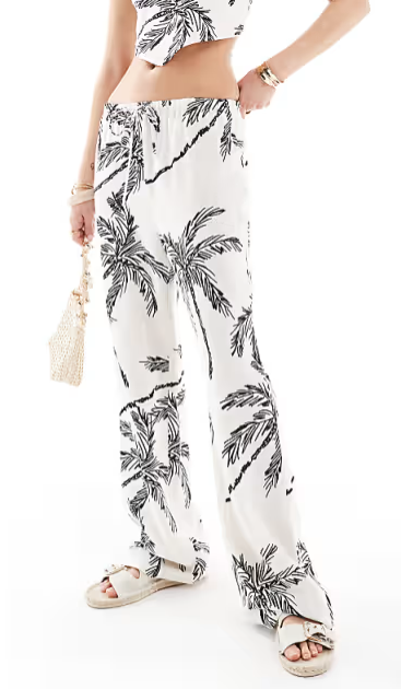 4th & Reckless linen blend wide leg trouser co-ord in beige palm print, UK8