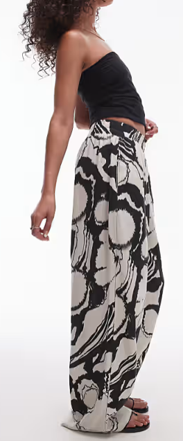 Topshop pull on printed floral linen trouser in mono. Size. UK 10