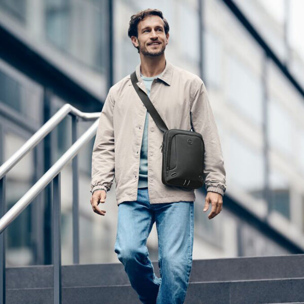 XE Crossbody Bag, Black